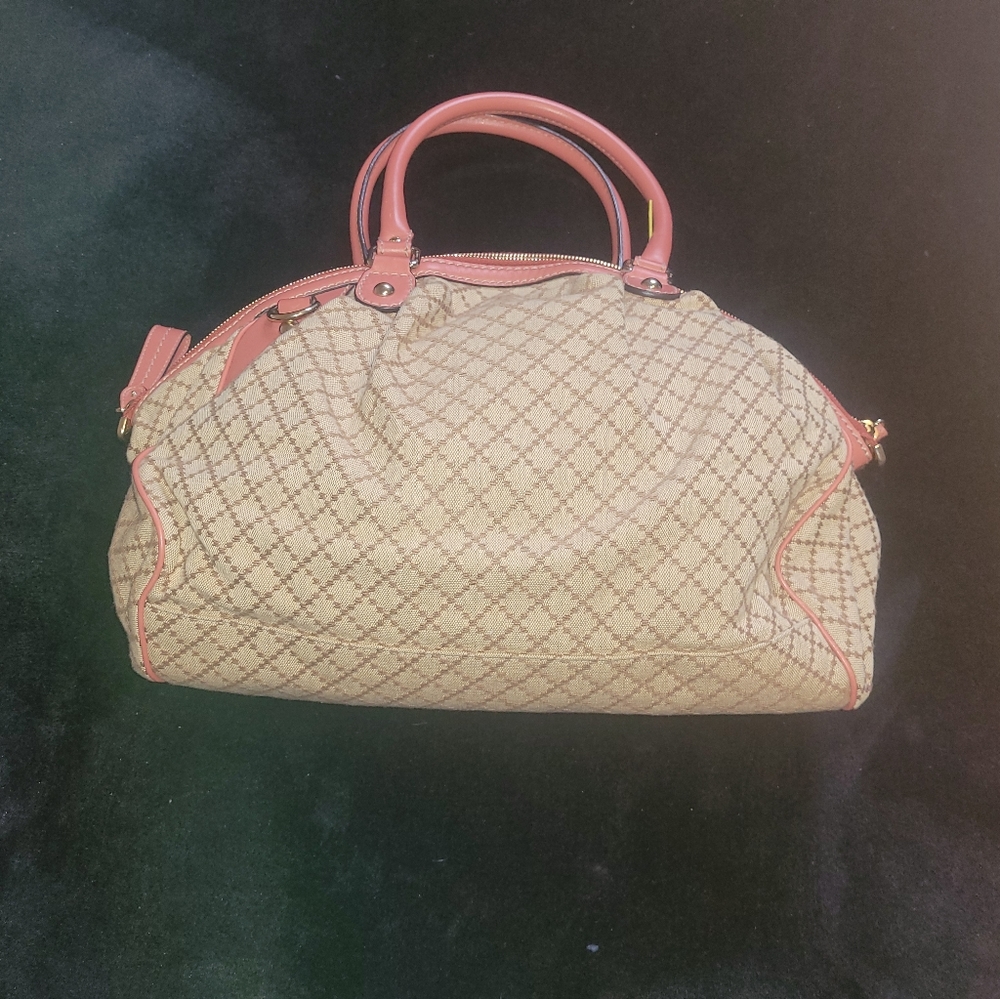 Gucci - Picture 5 of 5